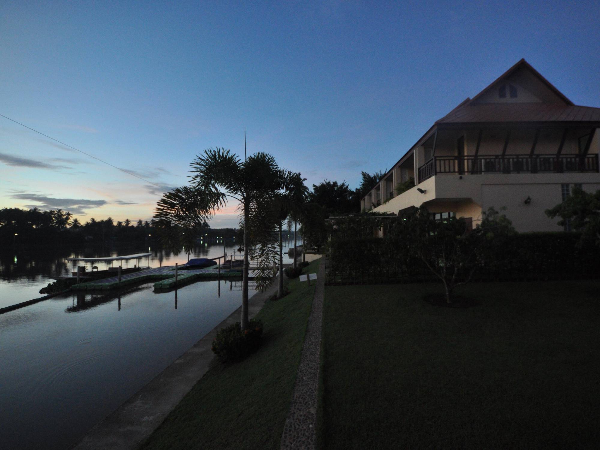Maeklong Marina Resort Ratchaburi Exterior foto